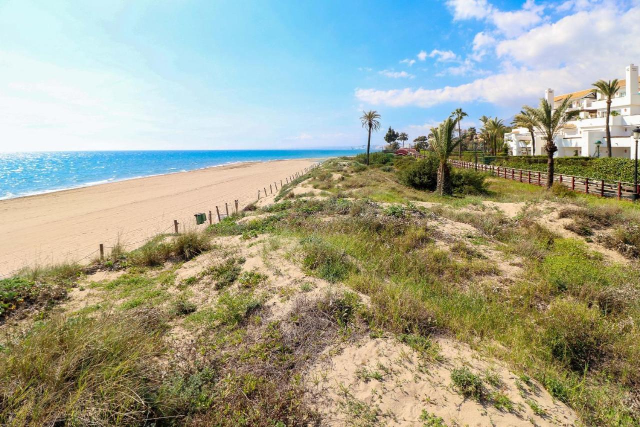 Apartemen Family With Garden- Monteros Palm